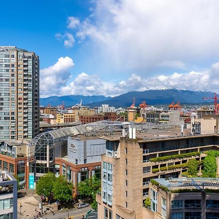 Stunning 2 Bedroom Condo With Downtown Views!!! 밴쿠버 외부 사진